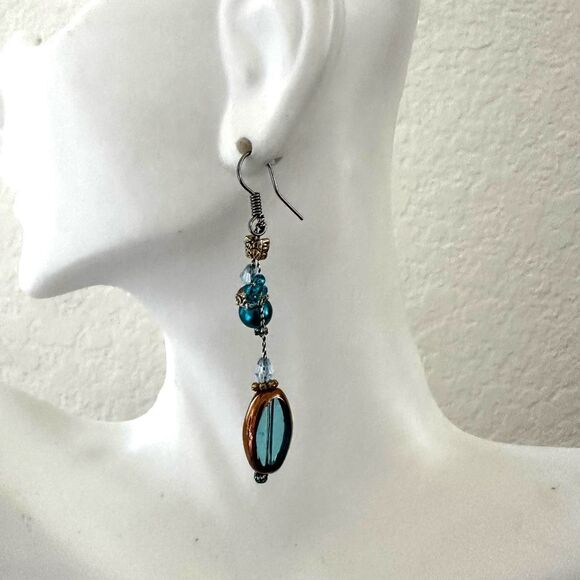 Blue beaded drop earrings - Picture 3 of 8